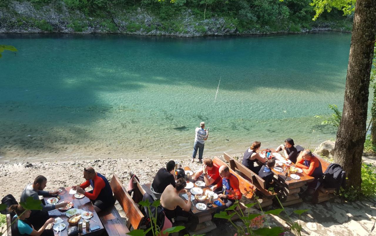 Готель Rafting Camp Encijan Фоча Екстер'єр фото