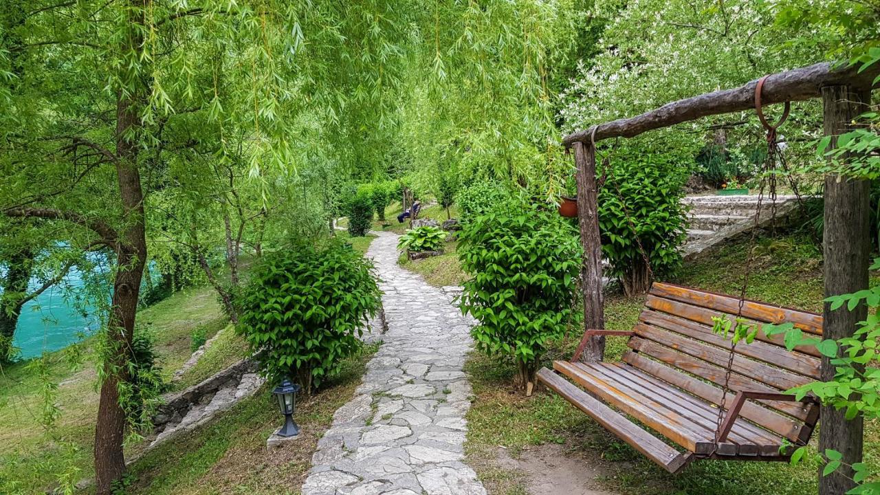 Готель Rafting Camp Encijan Фоча Екстер'єр фото
