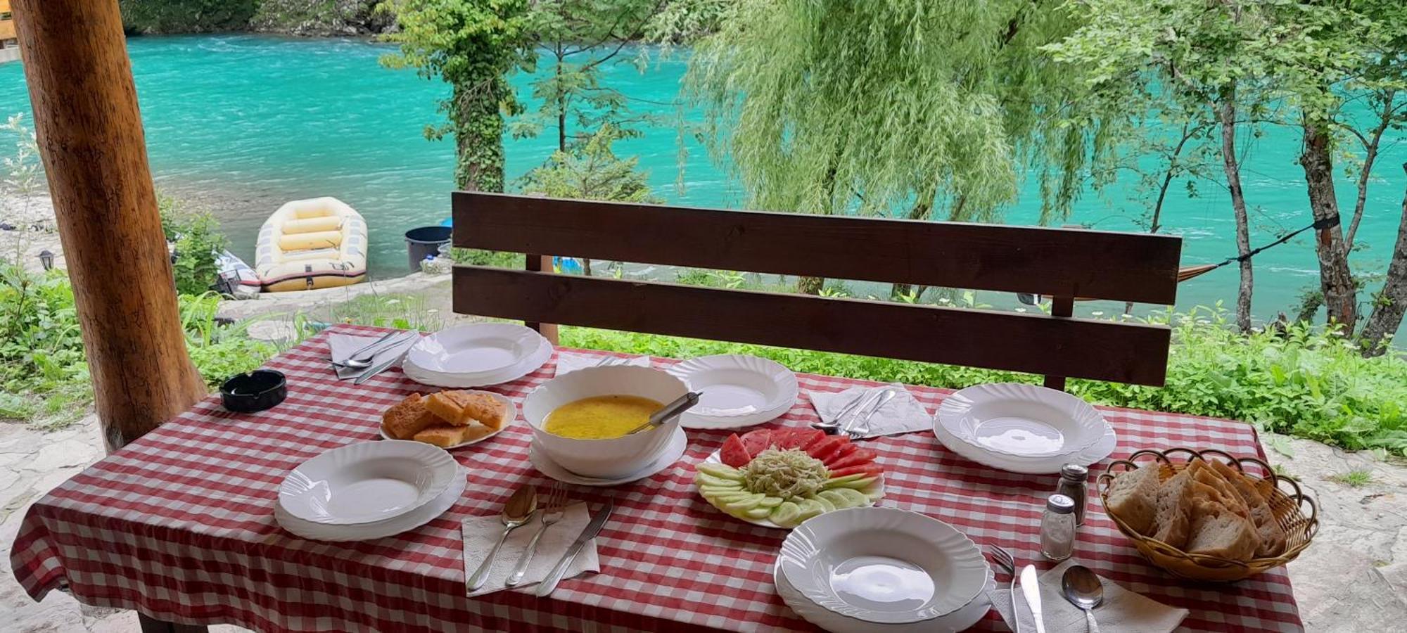 Готель Rafting Camp Encijan Фоча Екстер'єр фото